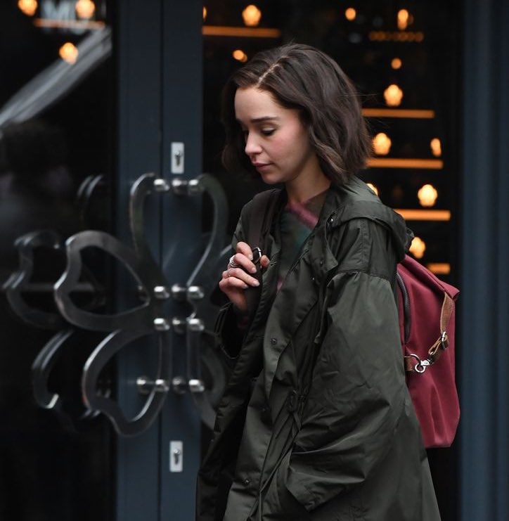 Invasão Secreta | Emilia Clarke aparece em fotos dos bastidores