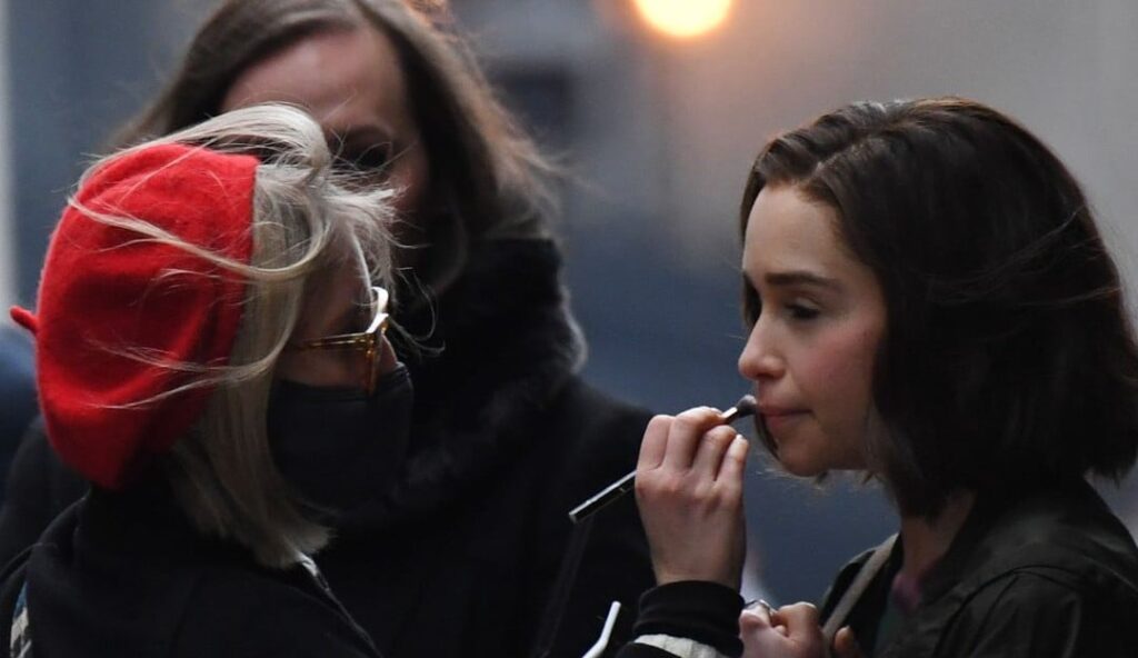 Invasão Secreta | Emilia Clarke aparece em fotos dos bastidores